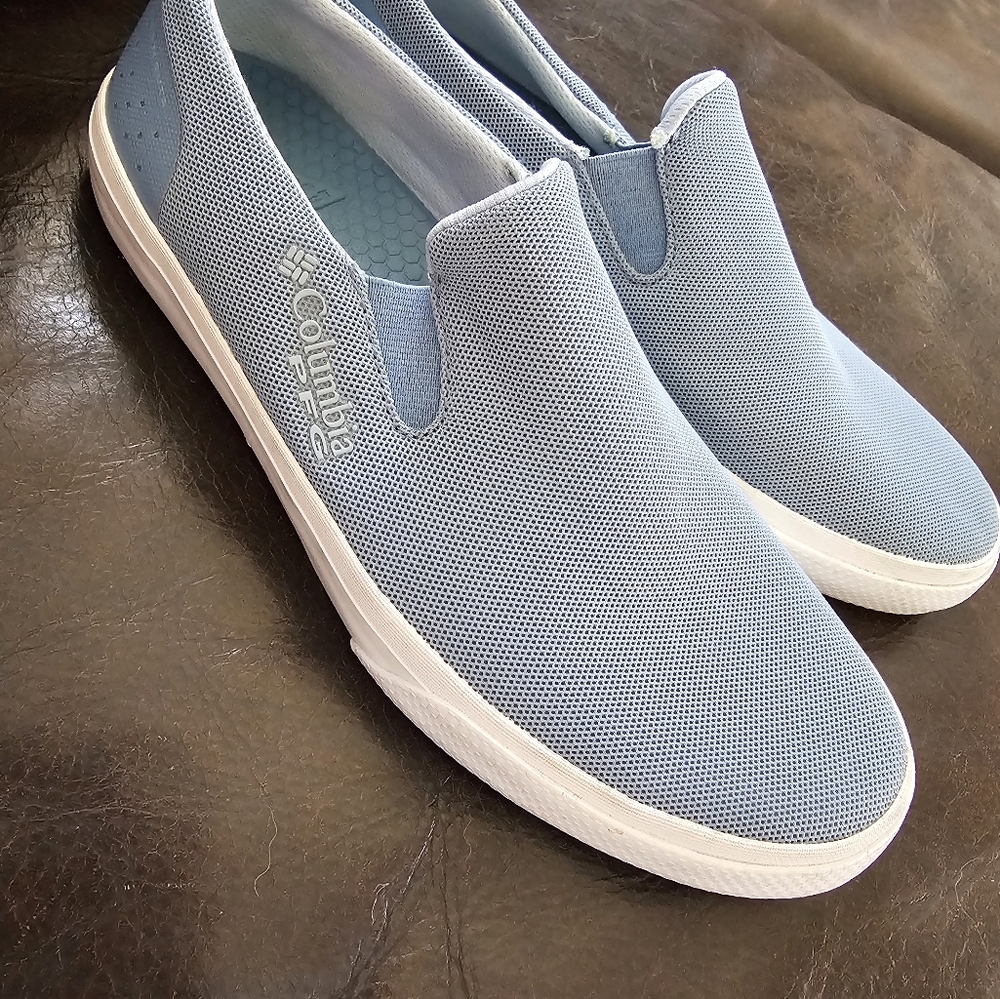 Columbia SlipOn Womens Shoes, Sz 7.5 Worn Couple Of Times, In Excellent Shape!